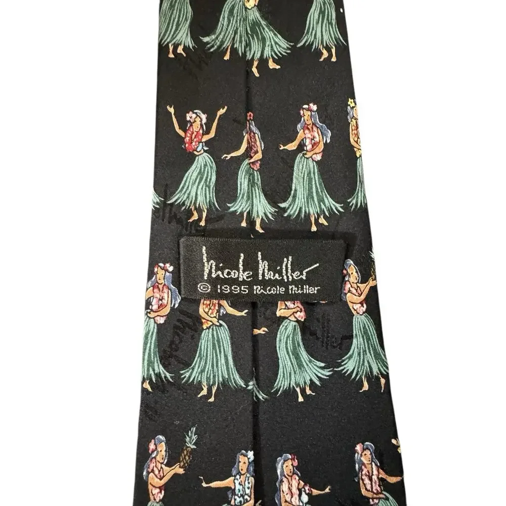 Nicole Miller Hula Dancer Girl Hawaiian Vintage Novelty Necktie 100% Silk